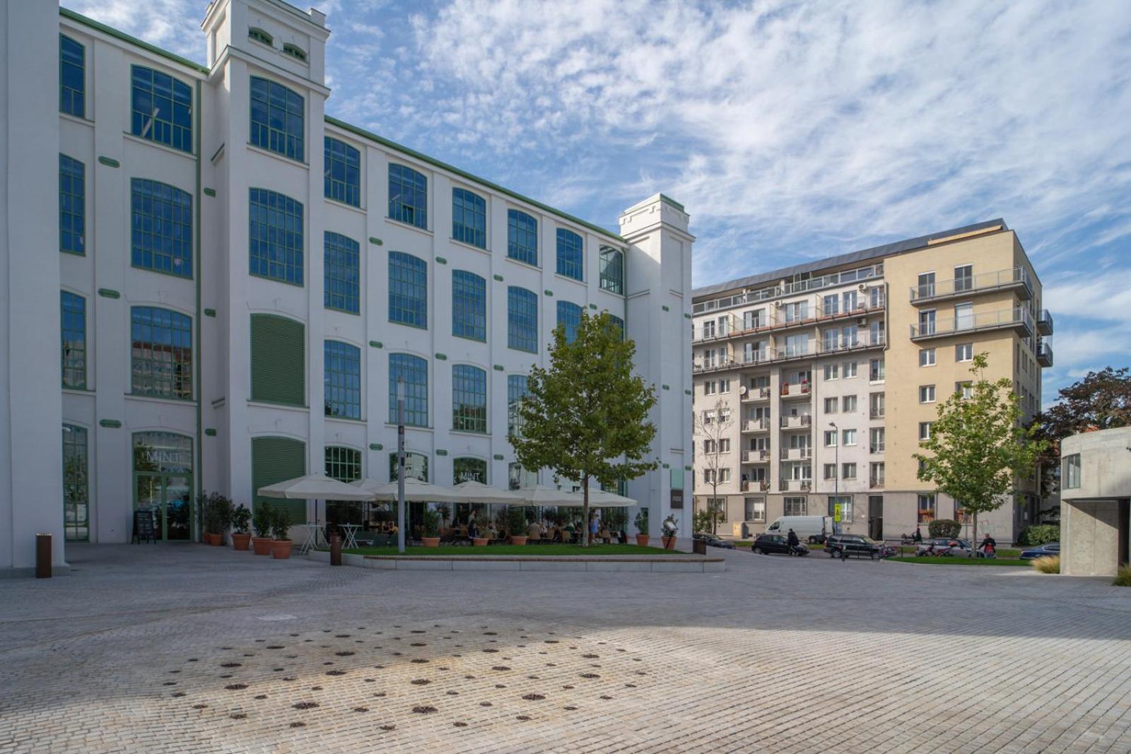 A Cozy Apartment In Bratislava Downtown Exterior foto